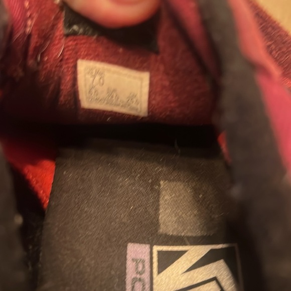 Vans - Picture 4 of 5